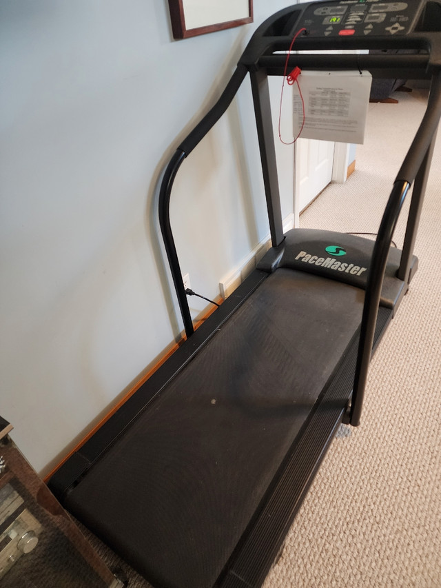 PaceMaster Tread Mill in Exercise Equipment in Calgary