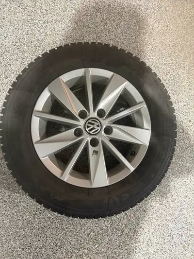 Studded winter tires on 15 inch rims 195/65R15 Pick up in Aspen Southwest