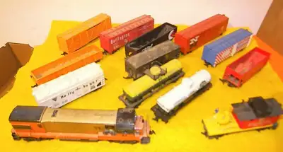 HO Gauge Model Railroad Items 110V Electric - All as seen. One Repainted Orange / Gold / Black Diese...