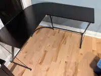 Like new corner desk 