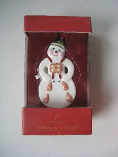 New in original box. The box has been opened before.