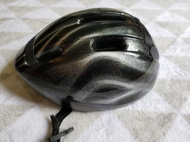 Bicycle , Bike Helmet - T.U.V. Kids size Small  $10 (Lot 200) in Kids in Trenton - Image 4
