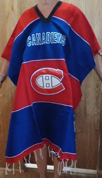 Montreal Canadiens Red and Blue Unisex Poncho NEW, View more