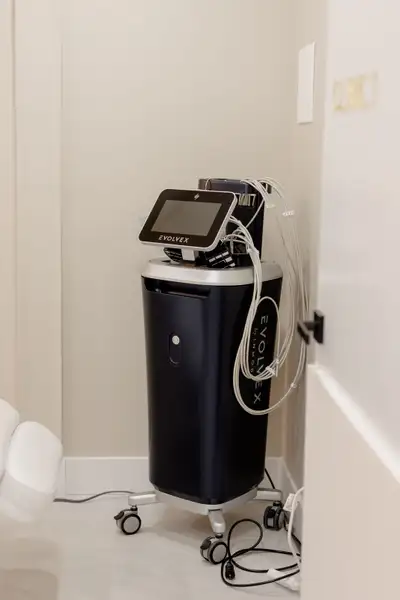 InMode EvolveX body contouring machine available for sale. An excellent opportunity for a medical sp...