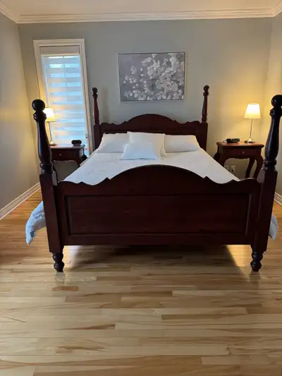 Mobilier de chambre en bois Les Anciens, View more