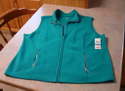 Ladies quilted vest, green,  XL, BNWT, View more