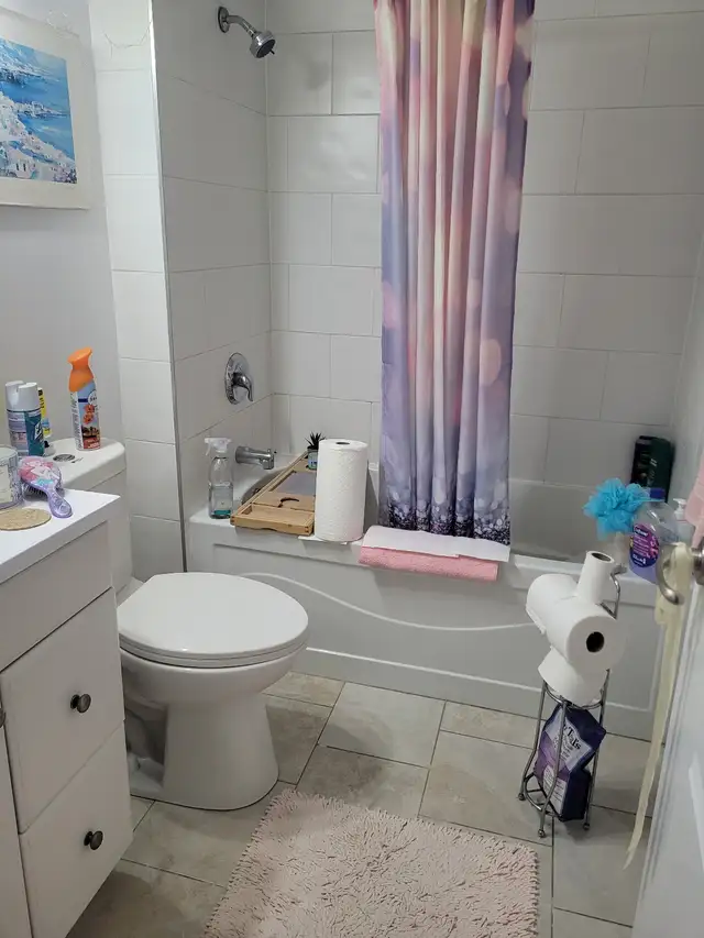 Forest Hill Furnished Room for Rent – $750 All-Inclusive in Room Rentals & Roommates in City of Toronto - Image 5