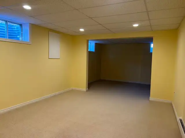 Lewis Point,  5 Beds 3 Baths House in Long Term Rentals in Charlottetown - Image 2