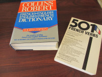 Collins Robert Hardcover French English Dictionary - NEW