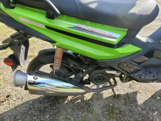 2017 Scooterre Urbain Voyageur scooter 50cc in Scooters & Pocket Bikes in Sherbrooke - Image 3