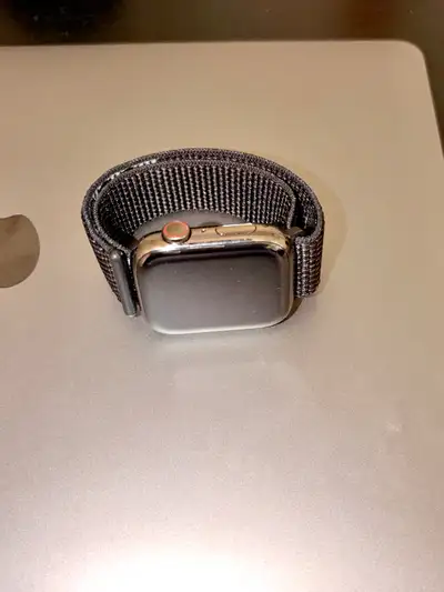 Apple Watch Series 7 45mm, View more