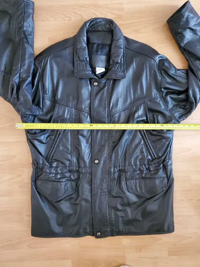 Vintage Men's Lined Leather Jacket - XL in Men's in Edmonton - Image 9