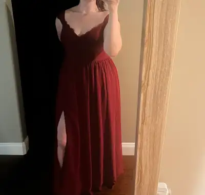 Red bridesmaid dress, wore once for a Christmas event. Doesn’t fit me anymore unfortunately, I belie...