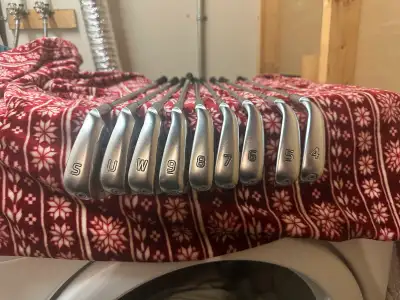 Ping g425 iron set 4-W plus U (50) + S (54), View more