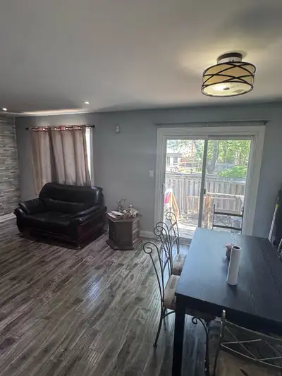 2 Bedroom Available for Rent in Condo Townhouse in a quiet and convenient neighborhood. Sharing $550...