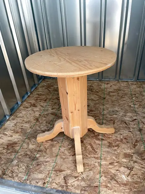Round Bar Table62863272051459129
