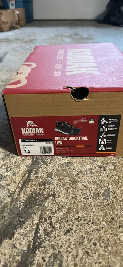 Safety shoes , View more