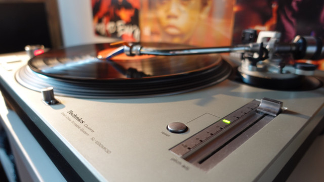 Table tournante Technics SL1200MK3D turntable dans Chaînes stéréo  à Longueuil/Rive Sud - Image 3