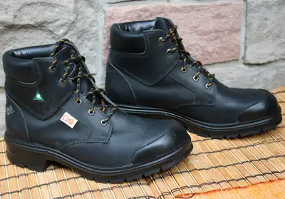 ‍♂️ Terra TPU Steel Toe Safety Boots – Men’s UK 13 / CA 13 / E, View more