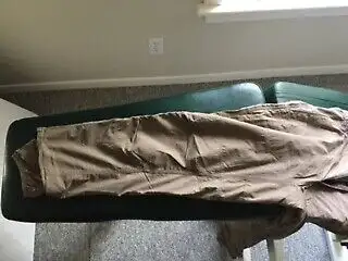 Mountain Hardware Ladies Technical Hiking Pants EUC in Women's - Bottoms in Oshawa / Durham Region - Image 4