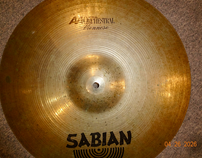 Cymbale  Sabian 18 po, View more