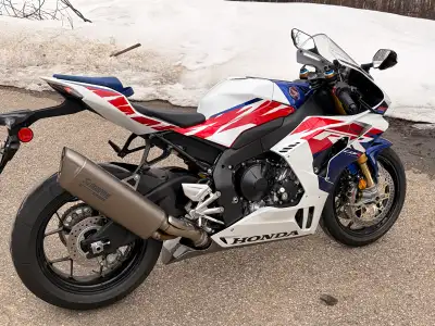 30th anniversary Limited collector bike in perfect condition serious inquiries only Private sale Pur...