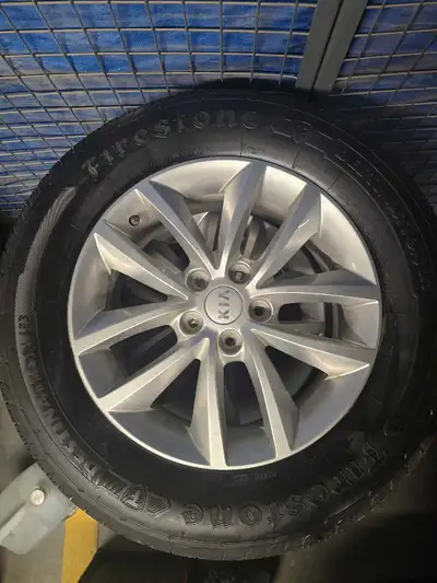 All Season Firestone Destination LE3, Tire Size 235/65R17 bolt pattern 5x114.3 or 5x4.5. No puncture...