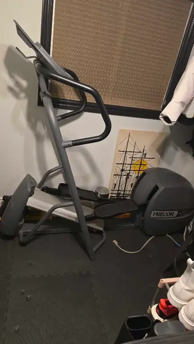 PRECOR EFX 5.17I Elliptical , View more