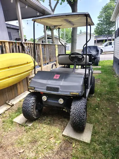 EZGO 36 VOLT GOLF CART. Ideal personal golf cart or as a rental