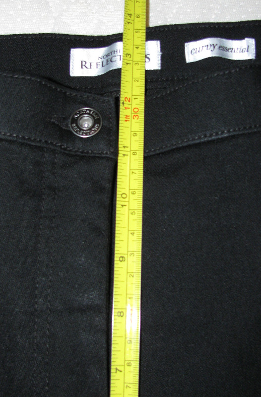 Northern Reflections Straight-Leg Black Jeans Ladies XL/16 NEW in Other in Saint John - Image 3