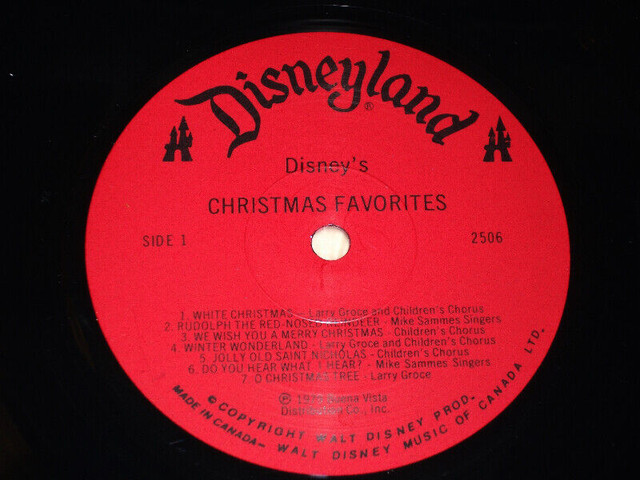 Disney's Christmas favorites (1969) LP dans CD, DVD et Blu-ray  à Ville de Montréal - Image 3