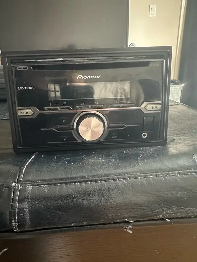 pioneer stereo  in Stereo Systems & Home Theatre in Edmonton - Image 3