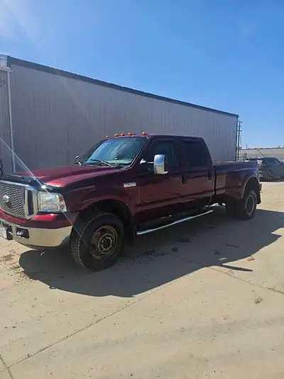 2006 6.0 truck was used as a welding rig it's whole life unit has extra springs in the back to help...