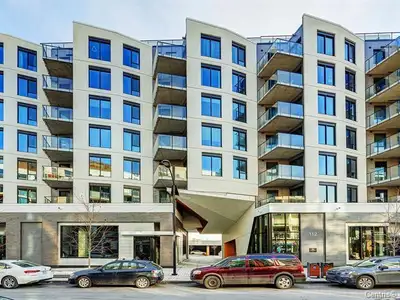 Adresse : 201 Jacques-Le-Ber #820, Verdun, Québec, H3E0E4 Penthouse lumineux au MYX – 2 chambres, ba...