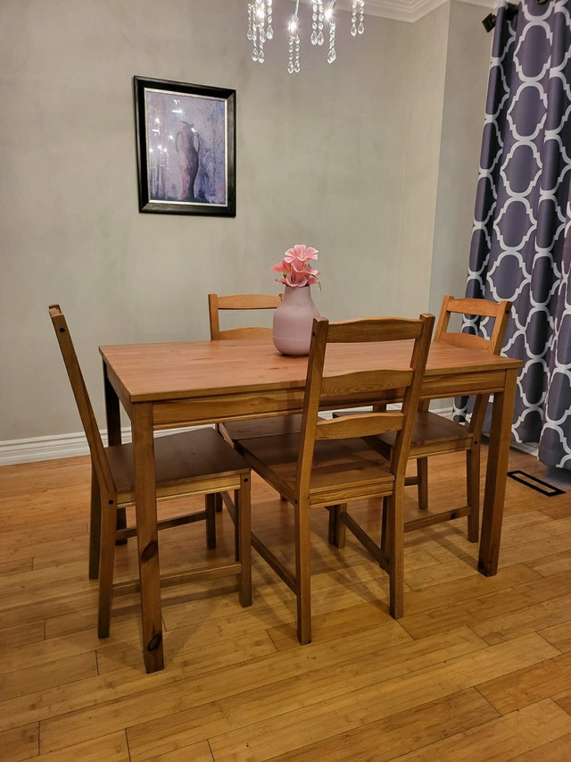 IKEA Dining Table Dining Tables & Sets Mississauga / Peel Region
