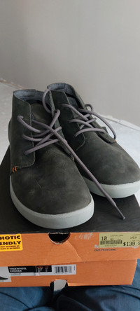 Merrell shoe for men new