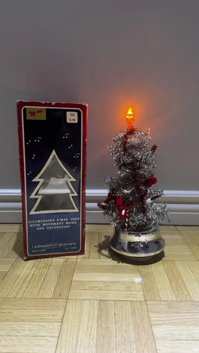 Mini Christmas Tree (Lights up & Music), View more