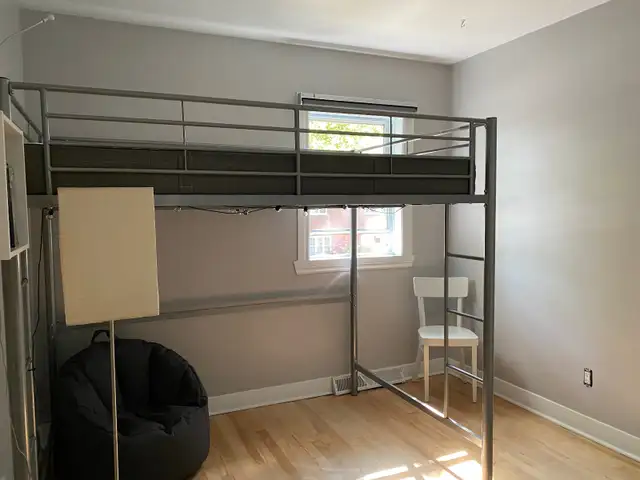Lit mezzanine double en métal in Bedding in Longueuil / South Shore - Image 3