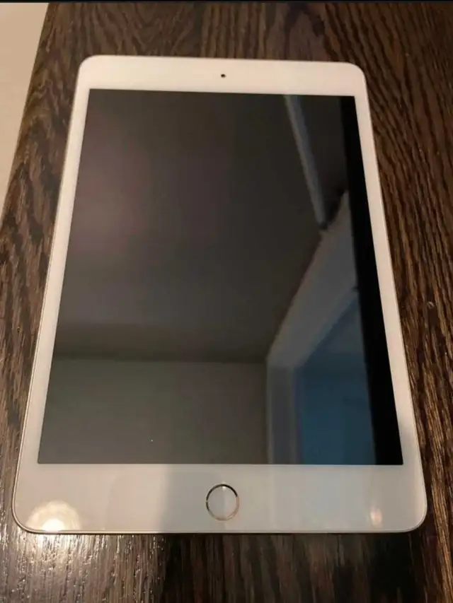 Apple iPad Mini 4 128GB - Unlocked in iPads & Tablets in Oakville / Halton Region - Image 2