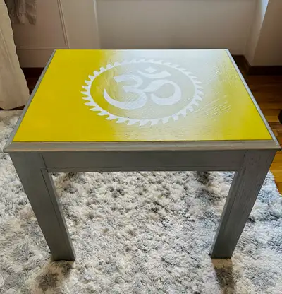 DAZZLING 'Om Symbol' Metallic Silver/ Chartreuse End Table, View more