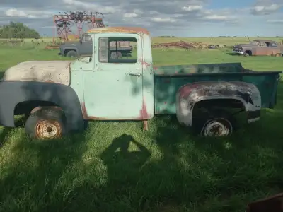 1956 Ford F100 Project truck come with 302 motor and AOD trans not installed New fenders, rear roll...