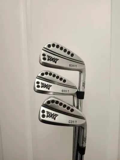 Good condition overall Recently installed golf pride mcc +4 midsize grips True temper dynamic gold X...