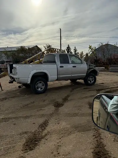 Parting out 04-08 dodge ram 2500 diesel trucks. Let me know what you need