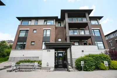 Just Listed – 170 Guelph #202, Kanata Lakes 2 Beds | 2 Baths | Underground Parking + Storage Locker...