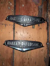 Harley Davidson gas tank emblems road king
