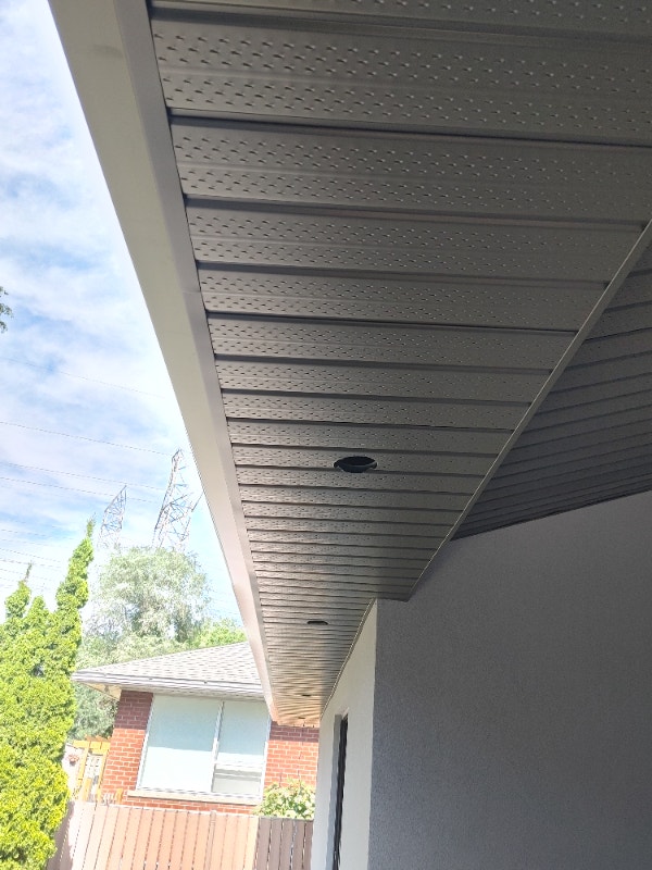 Siding / Eavestrough (5"/6")/ Soffit/ Fascia/ Gutter guards Lawn