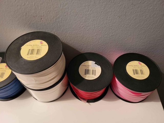 6 Curling String Spools - Various Colors - Almost New in Hobbies & Crafts in Burnaby/New Westminster - Image 3