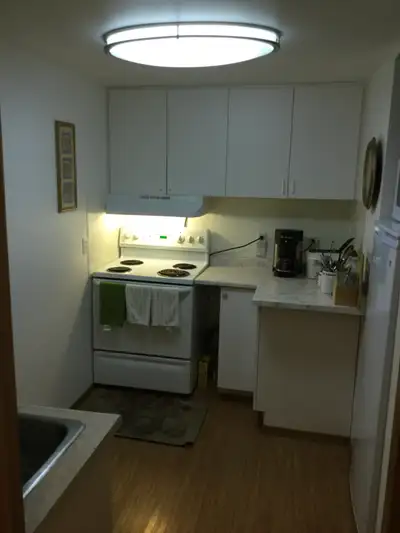 A private, well-maintained room is available for rent for the Winter academic term (4-month lease) i...