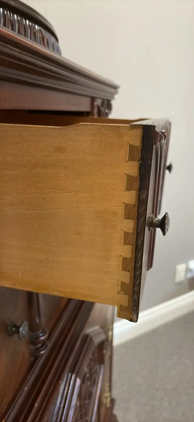 Antique 1920’s dresser set & night stand in Multi-item in Mississauga / Peel Region - Image 5