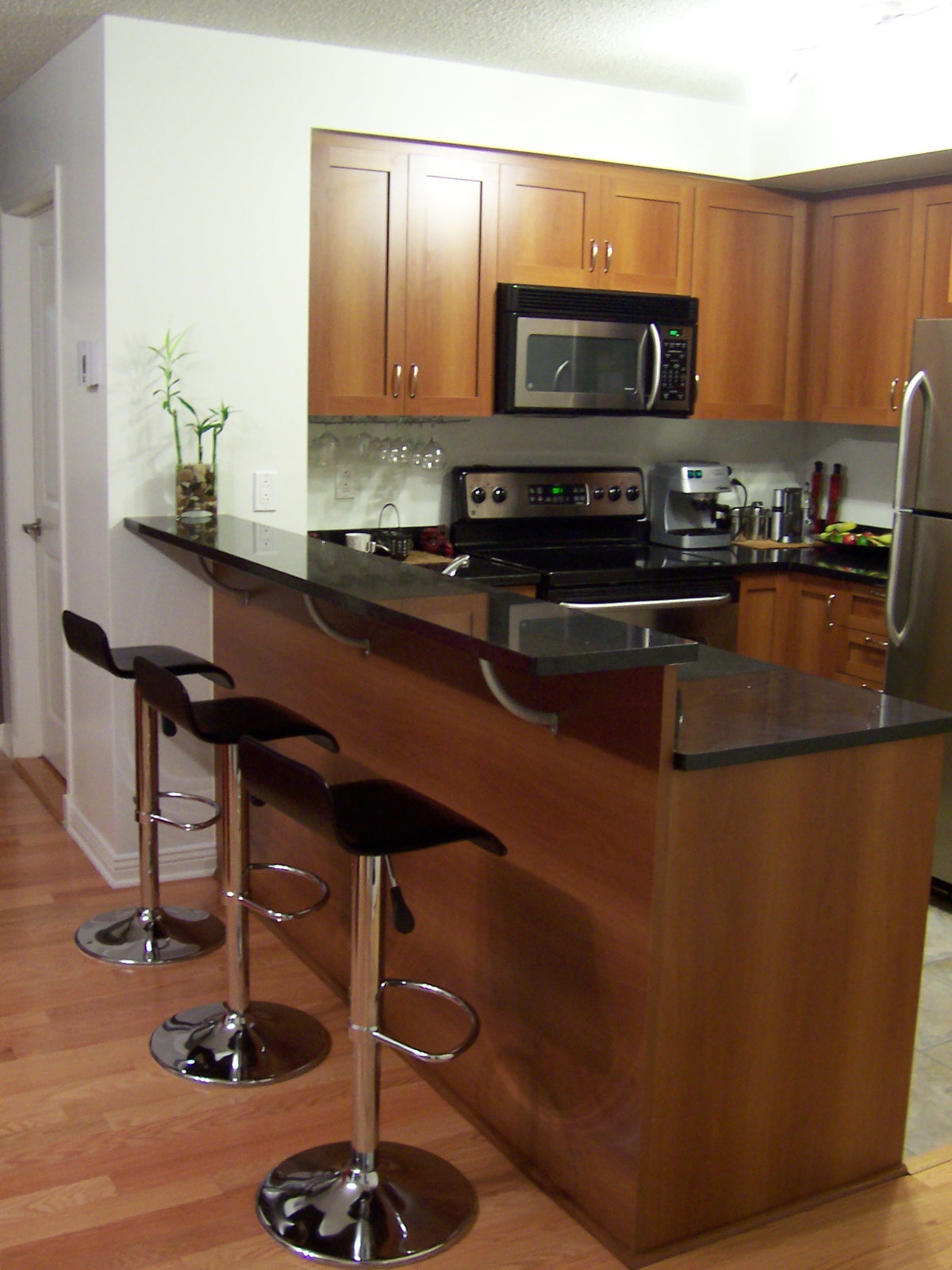 Chambre a louer centre-ville Montreal / Room for Rent — photo 3